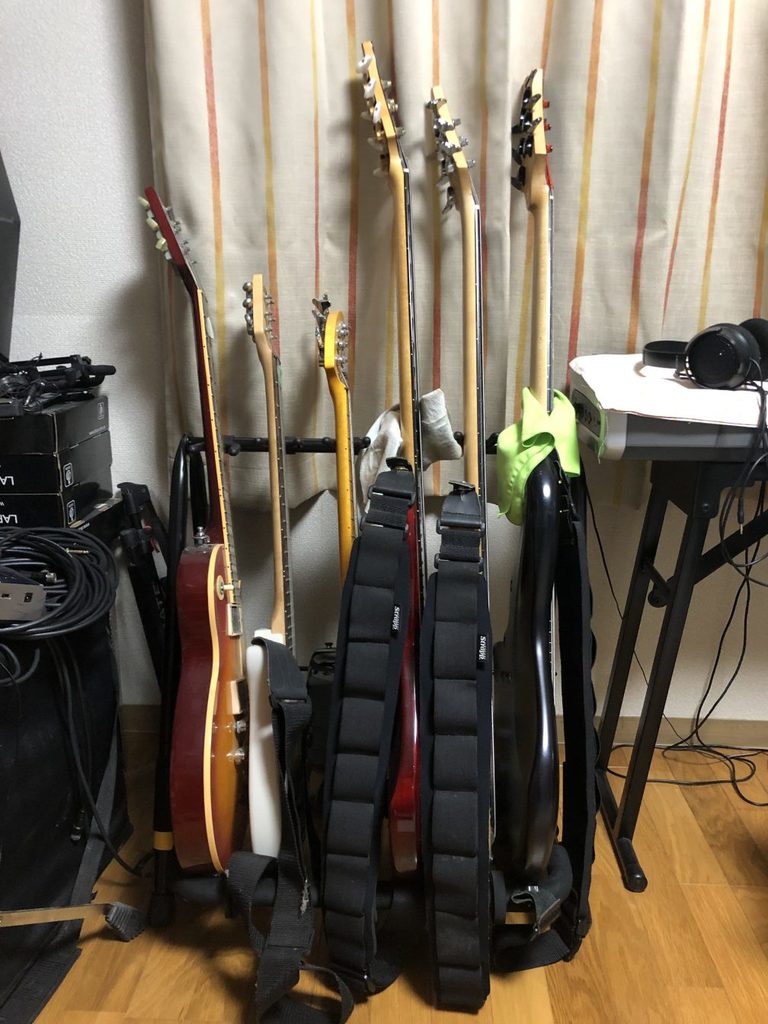 楽器スタンド。6本格納。